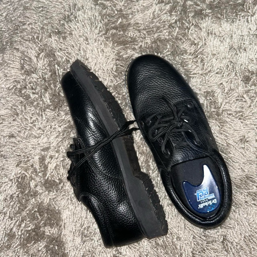 Dr. Scholl's Men's Black Oxfords - Picture 2 of 3